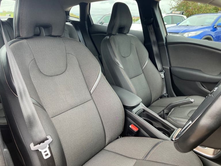 2017 Volvo V40 T3 [152] Cross Country Nav Plus 5dr HATCHBACK PETROL Manual