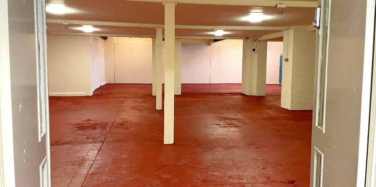 image for Industrial Unit to Let, Whittington Business Park Unit 4 from £440+VAT per week