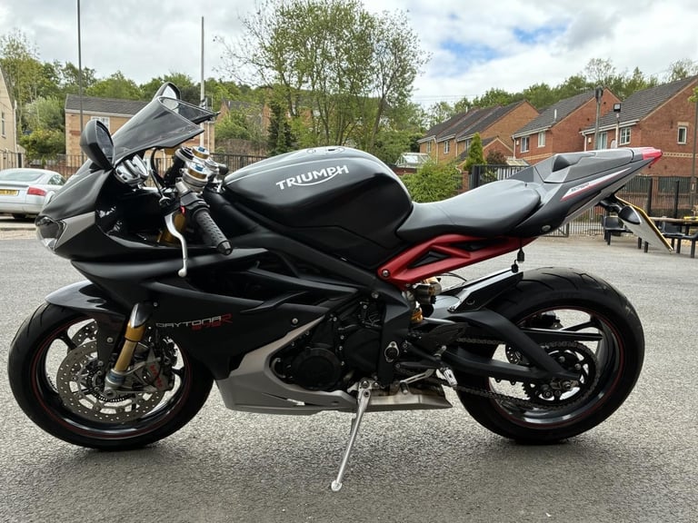 Triumph Daytona 675 R - for sale in Chesterfield