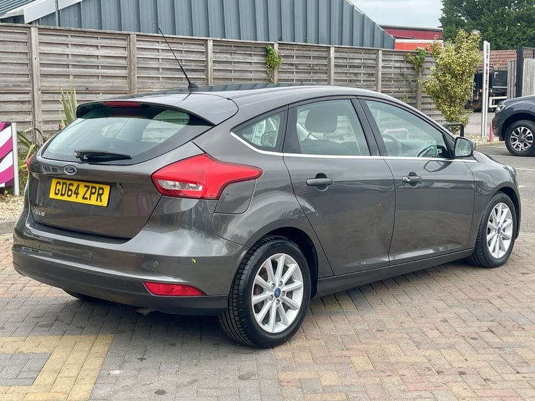 Ford Focus 1.6 Ti-VCT 125 TITANIUM POWERSHIFT AUTO