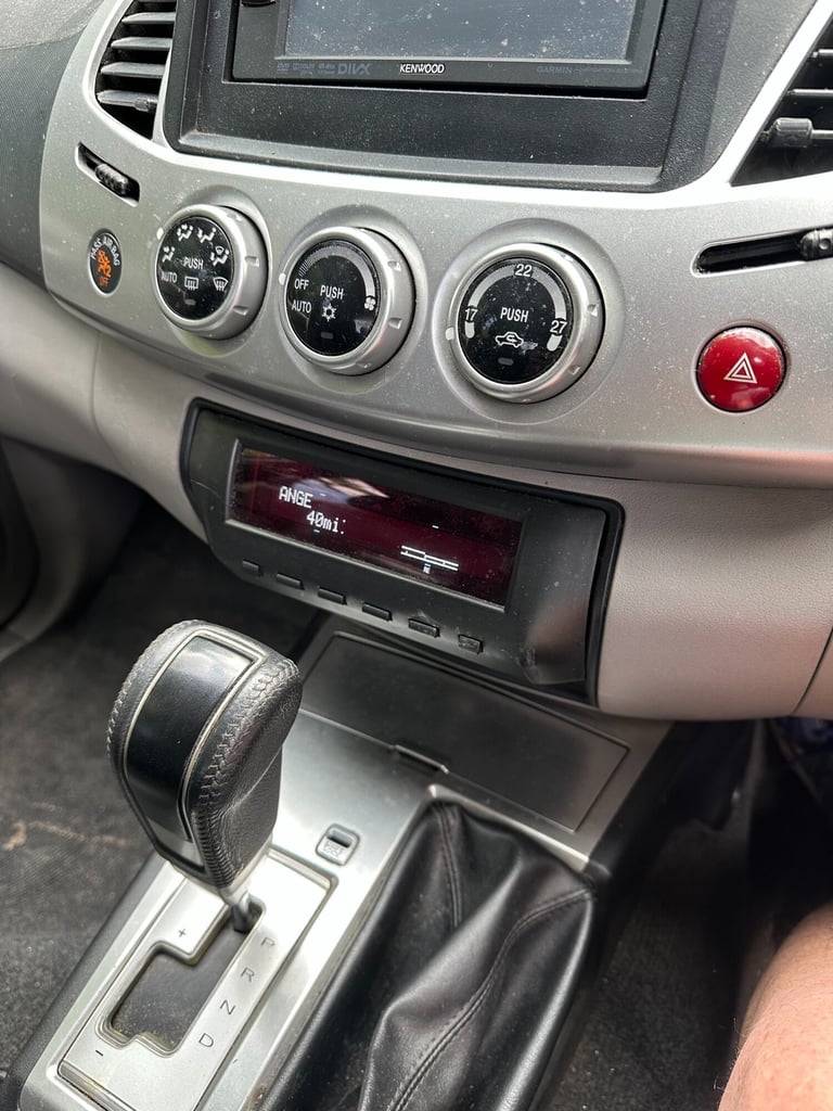 2013 Mitsubishi L200 Double Cab DI-D Barbarian 4WD Auto 176Bhp PICK UP Diesel Automatic