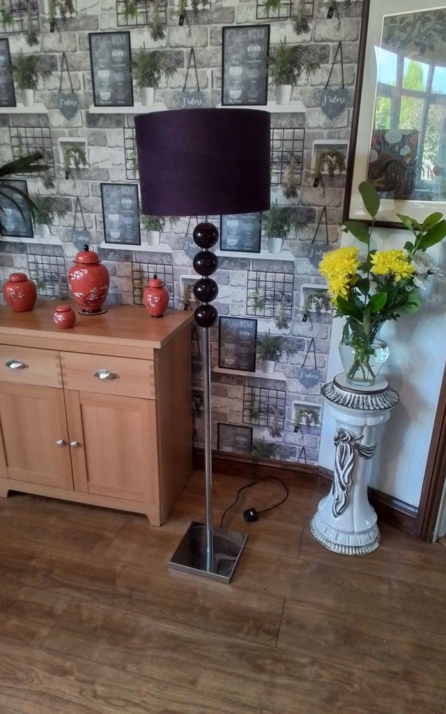 image for MODERN FLOOR LAMP 