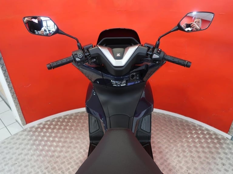 Brand new 2025 Honda PCX125 DX