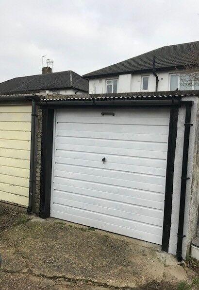 Garage/Parking/Storage to rent: Trevellance Way (r/o 2), Watford WD25 0LY