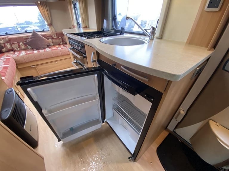 2009 SWIFT SUNDANCE 590RL 4 BERTH MOTORHOME