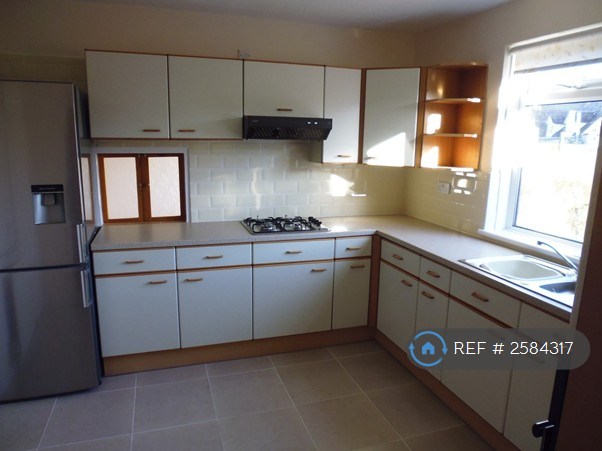 3 bedroom house in The Close, Evesham, WR11 (3 bed) (#2584317)