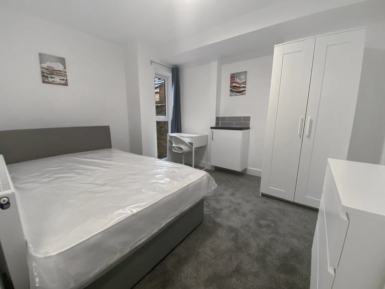 1 bedroom in Bullingdon Road, Oxford, OX4 Book Online - The Rent Guru {470}