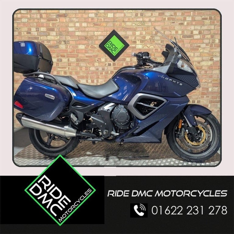 image for TRIUMPH TROPHY 1200 SE SPEC 64 - ULEZ COMLIANT - H.P.I. CLEAR - TIDY BIKE.