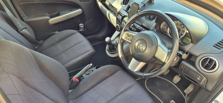 Mazda, 2, Hatchback, 2012, Manual, 1349 (cc), 5 doors