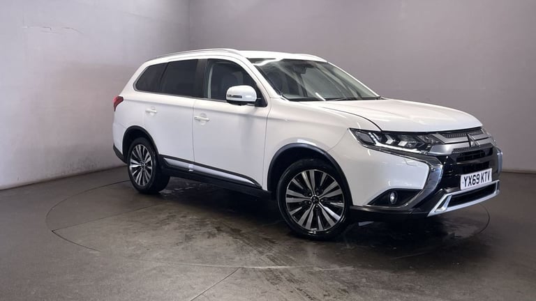 2019 69 MITSUBISHI OUTLANDER 2.0 MIVEC EXCEED SUV 5DR PETROL CVT 4WD EURO 6 (S/S