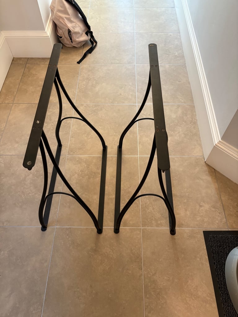 Trestles (2 black metal)