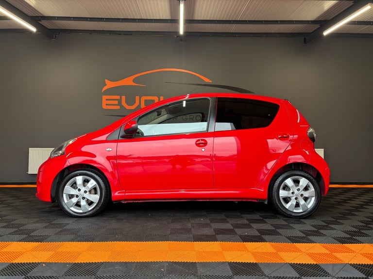 2014 Toyota AYGO 1.0 VVT-i Move with Style 5dr HATCHBACK Petrol Manual