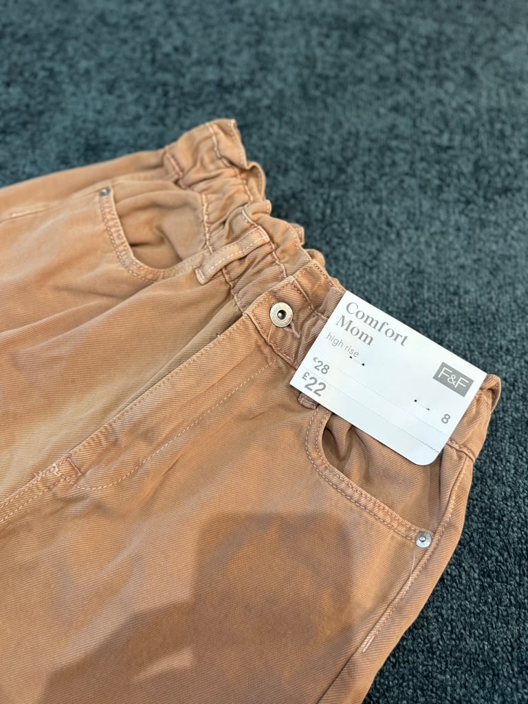 Ladies Size 8 High Rise Mom Jeans
