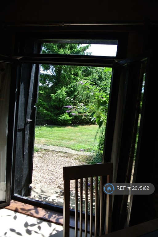 Studio flat in Frith Farm House, Faversham, ME13 (#2675162)