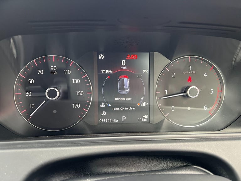 2017 Land Rover Range Rover Velar 2.0 D180 R-Dynamic S Auto 4WD Euro 6 (s/s) 5dr ESTATE Diesel Au...