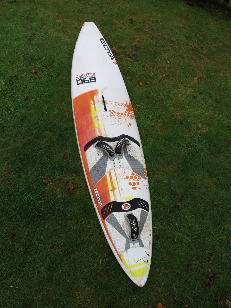 Windsurf board - 2007 Goya Custom wave 68