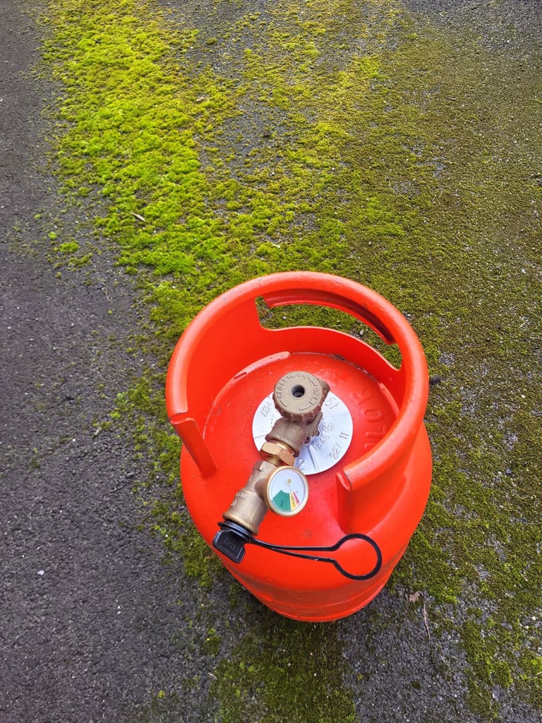 6kg calor gas bottle.