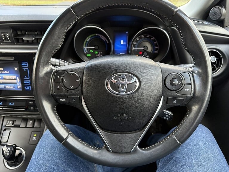 2018 Toyota Auris 1.8 Hybrid Design TSS 5dr CVT [Nav] HATCHBACK PETROL/ELECTRIC Automatic