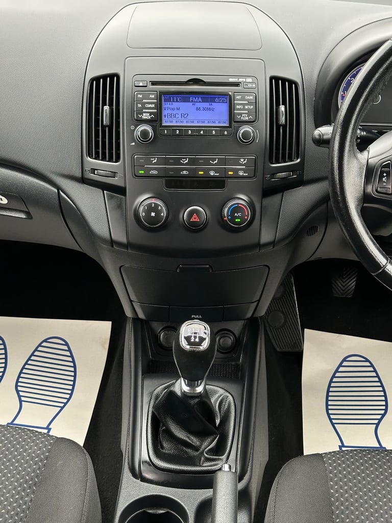 Hyundai, I30, Hatchback, 2011, Manual, 1396 (cc), 5 doors With Full Service History 