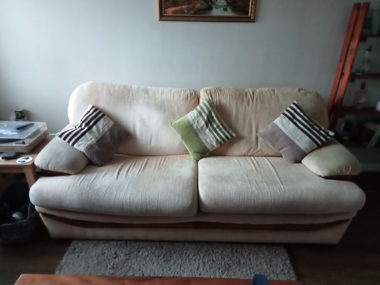 image for 3 seeater sofa