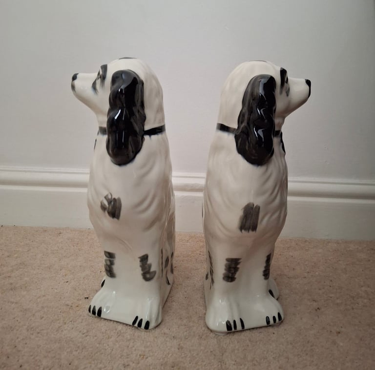 Vintage Dog Staffordshire King Charles Spaniel Style Ornaments Figures