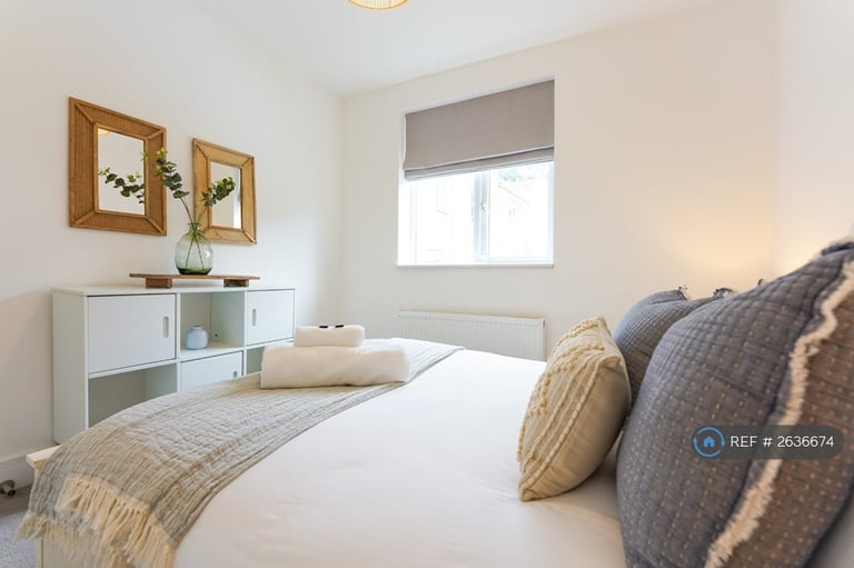 3 bedroom house in Church Road, Poole, BH14 (3 bed) (#2636674)