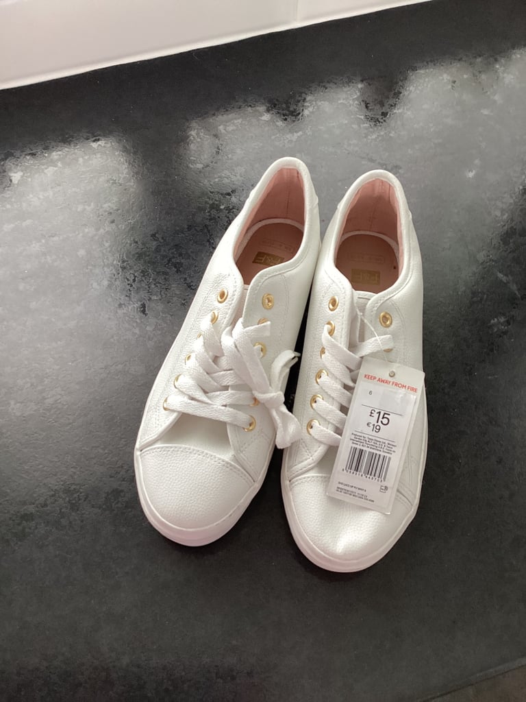 image for New white shoes size 6