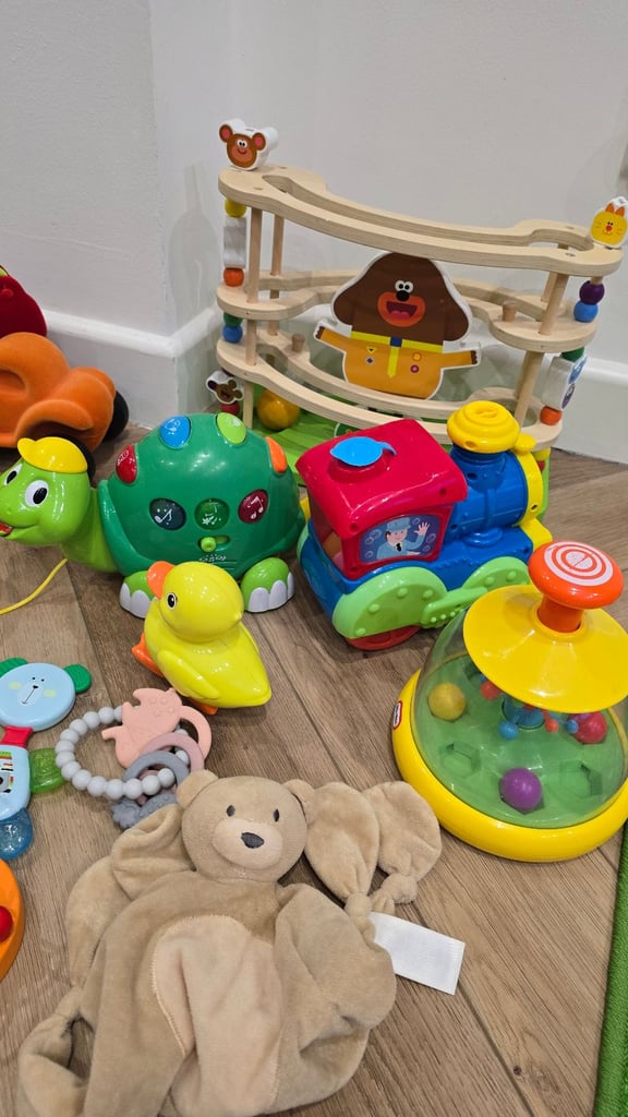 Baby toys bundle 