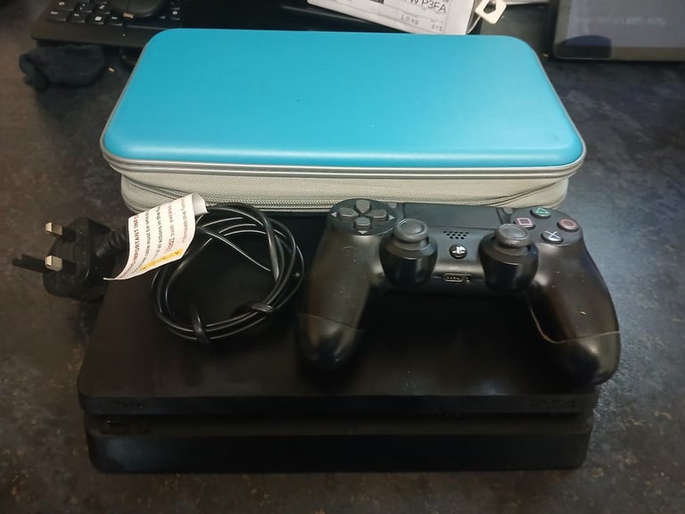 image for Selling my PS4 slim as no longer used.
