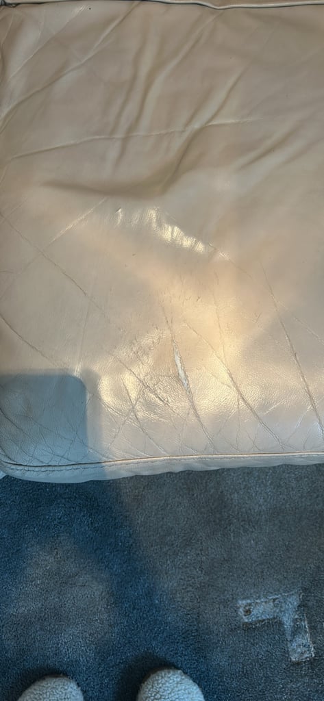 Cream leather sofa set (2 seater and 3 seater) 