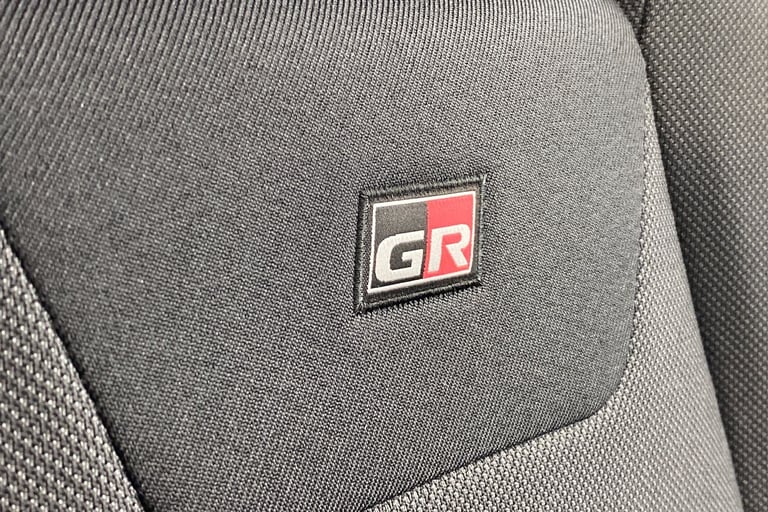 2022 Toyota C-HR 96486 Hatchback Hybrid Automatic