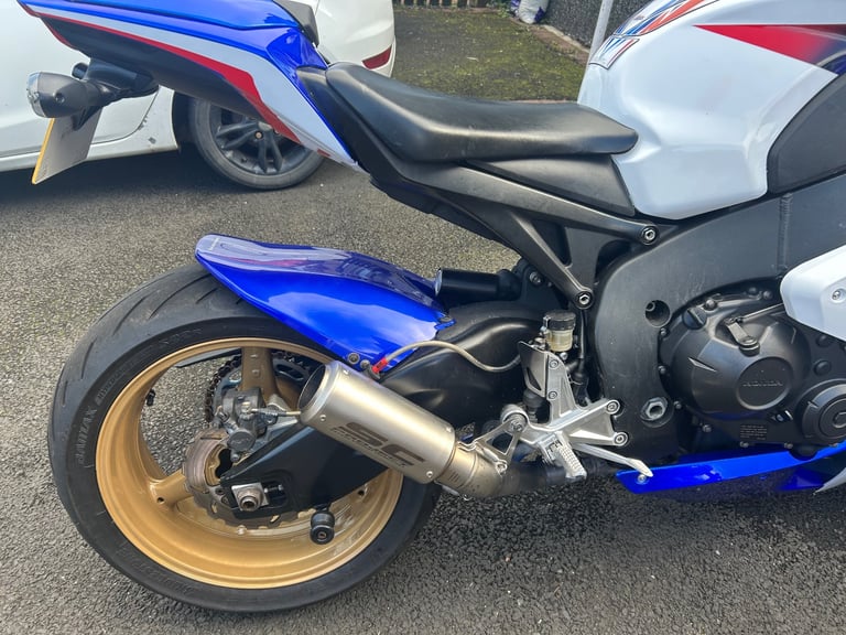 ***  fireblade Honda, CBR, 2009, 999 (cc) £3450 great  condition
