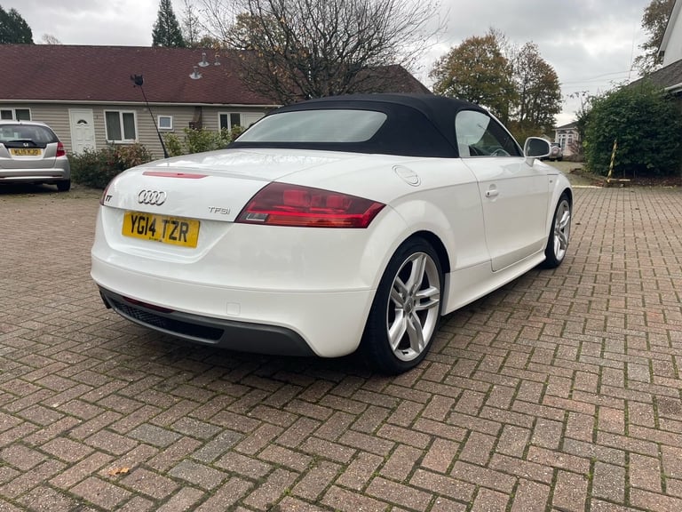 Audi, TT, Convertible, 2014, Manual, 1798 (cc), 2 doors