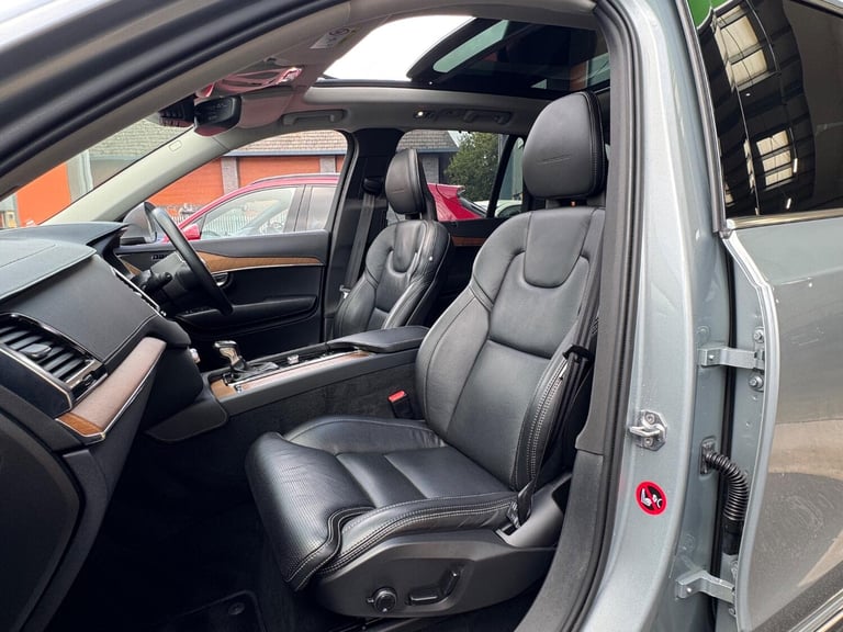 VOLVO XC90 2.0 D5 PowerPulse Inscription Pro SUV 5dr Diesel Auto 4WD Euro 6
