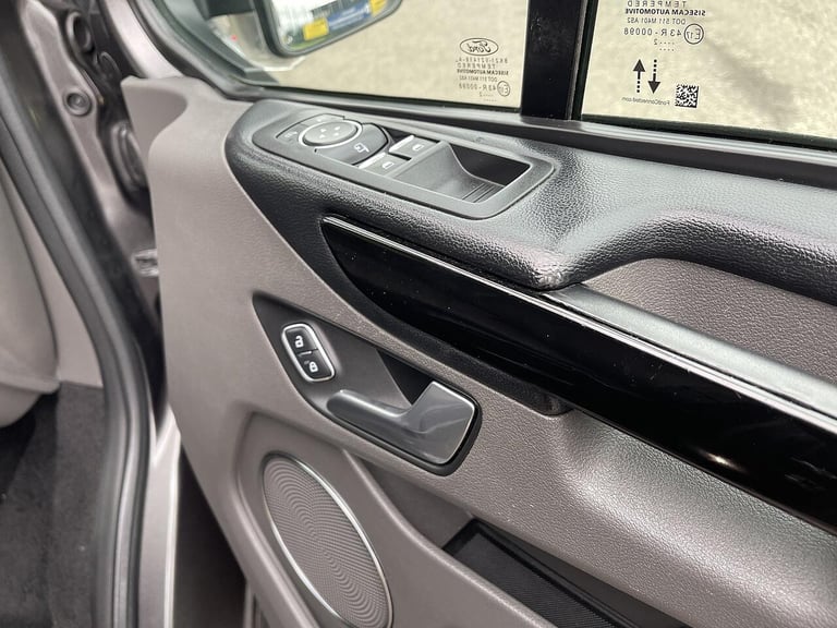 2022 Ford Tourneo Custom 2.0 320 EcoBlue MHEV Titanium L2 Euro 6 (s/s) 5dr MPV Diesel Manual