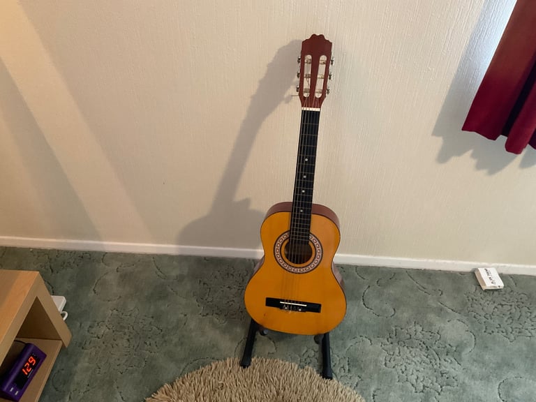 image for Lorenzo 3/4 size classical acoustic guitar 