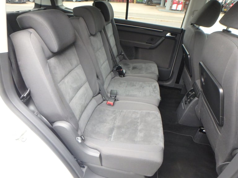 2011 Volkswagen Touran 1.4 Tsi Automatic Dsg 7 Seater Highline  Automatic
