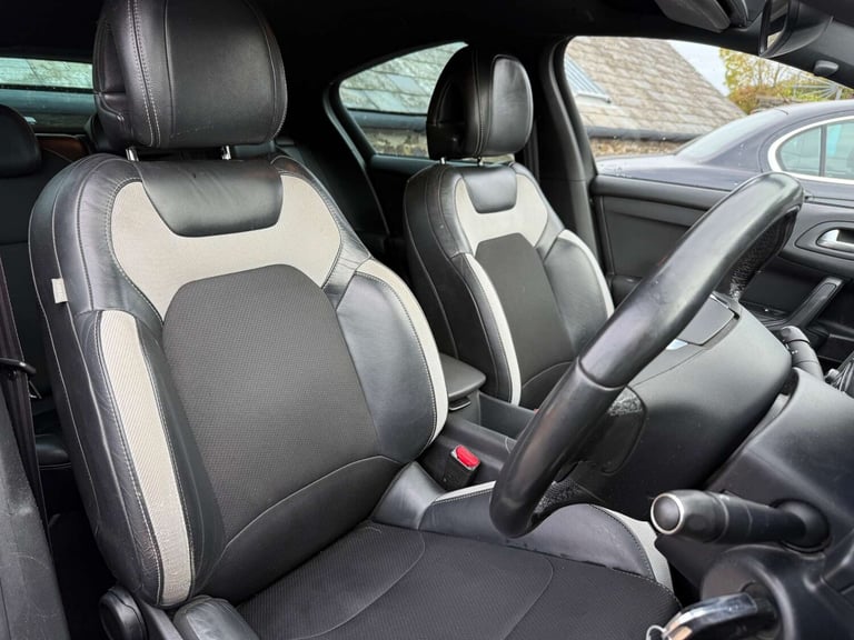 2012 Citroen DS4 1.6 DS4 D Style HDi 5dr Hatchback Diesel Manual