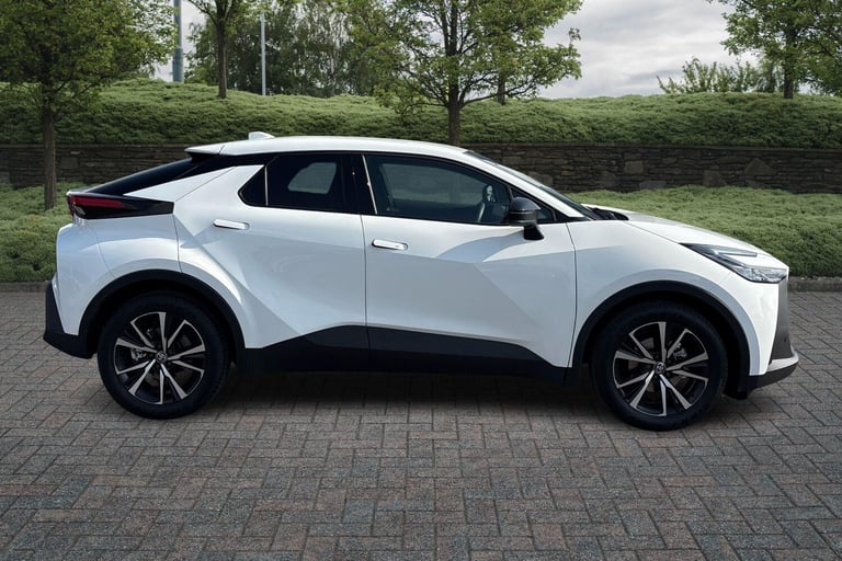 2025 Toyota C-HR 2.0 PHEV Design 5dr CVT SUV Hybrid Automatic
