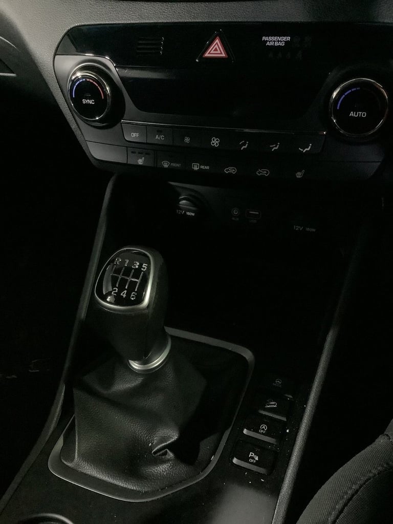 2017 Hyundai TUCSON 1.6 GDi Blue Drive SE Nav SUV 5dr Petrol Manual Euro 6 (s/s) (132 ps) ESTATE ...