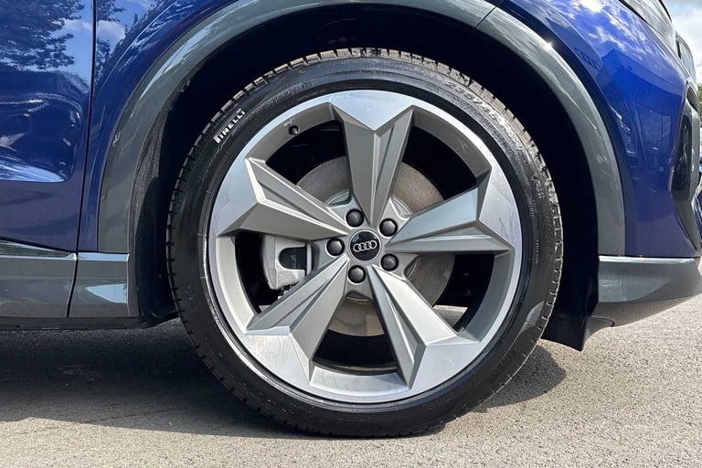  Audi Q4 e-tron 210kW 45 82kWh Black Edition 5dr Auto SUV Electric Automatic