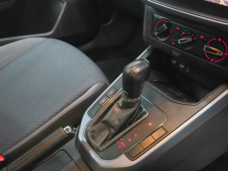 2018 SEAT Arona 1.0 TSI SE Technology DSG Euro 6 ULEZ (s/s) SUV 115ps 5dr HATCHBACK Petrol Automatic