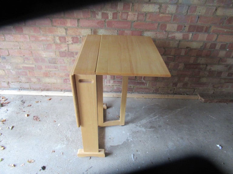 Compact beech coloured side table