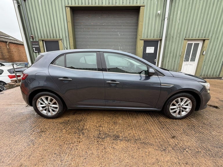 2017 Renault Megane 1.5 dCi Dynamique Nav 5dr HATCHBACK DIESEL Manual