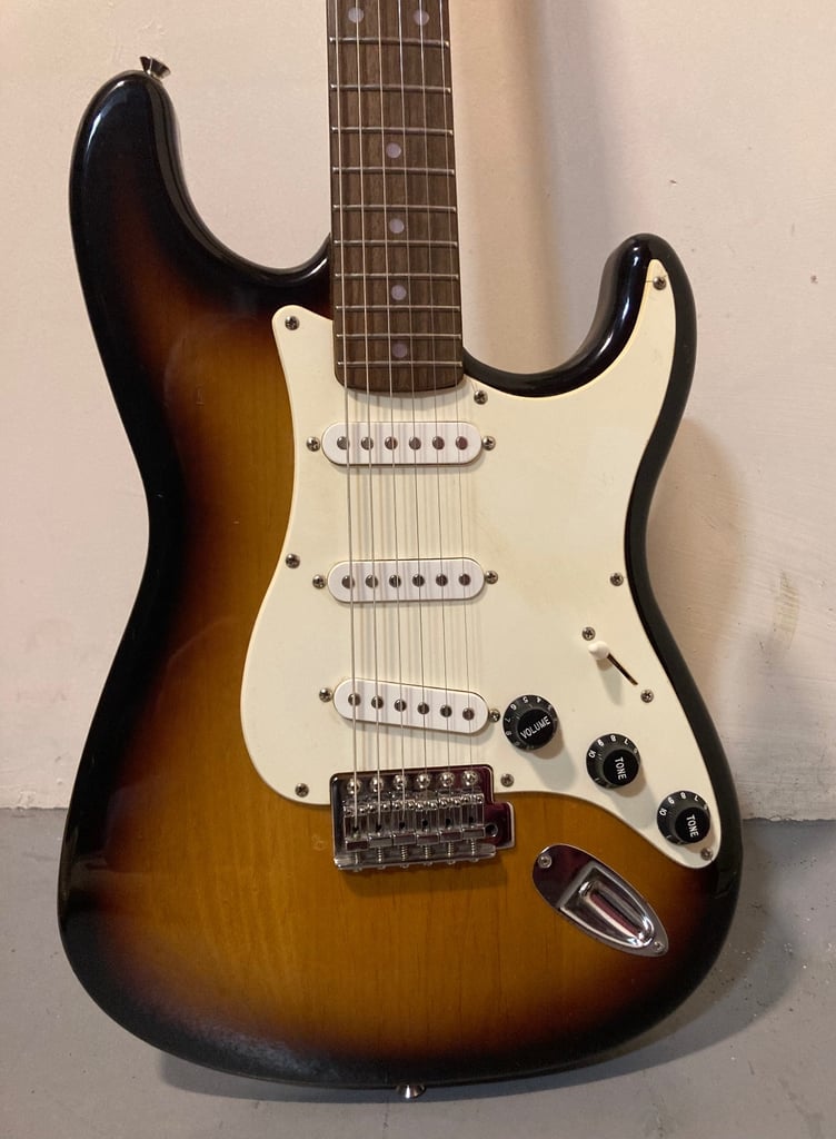 Squire Strat
