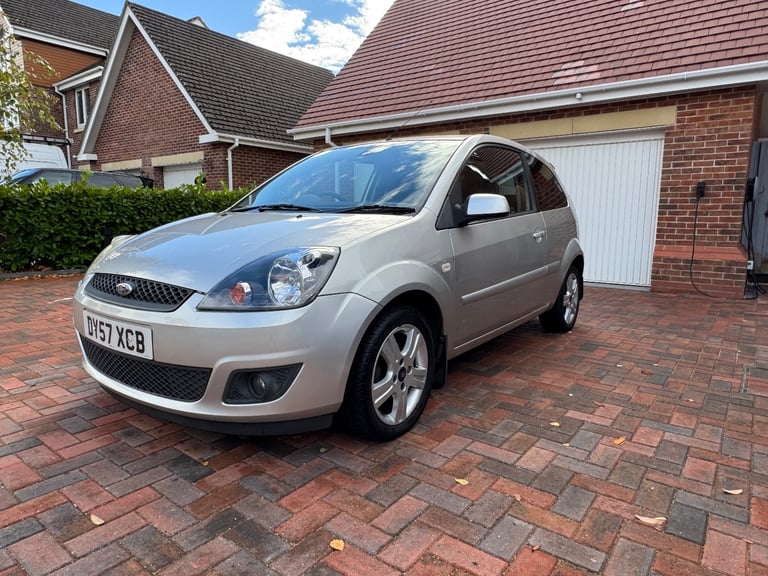 Ford, FIESTA, Hatchback, 2007, Manual, 1388 (cc), 3 doors