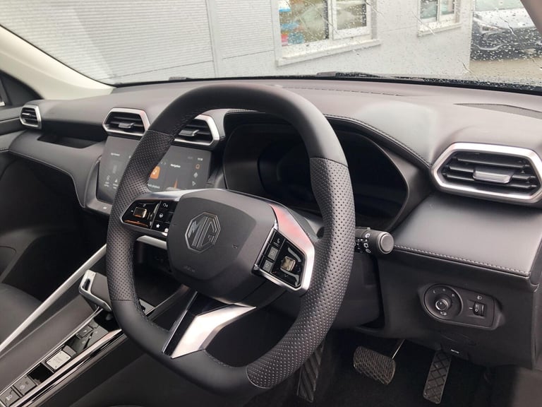 2025 MG MG ZS 1.5 Hybrid+ Trophy Auto Euro 6 (s/s) 5dr HATCHBACK Petrol/Electric Hybrid Automatic