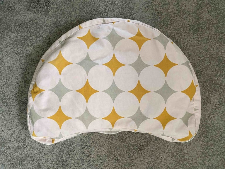 Tablet / laptop cushion