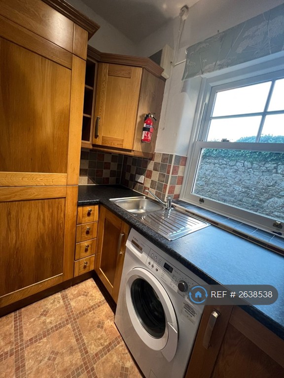 1 bedroom flat in Maer Down, Bude, EX23 (1 bed) (#2638538)