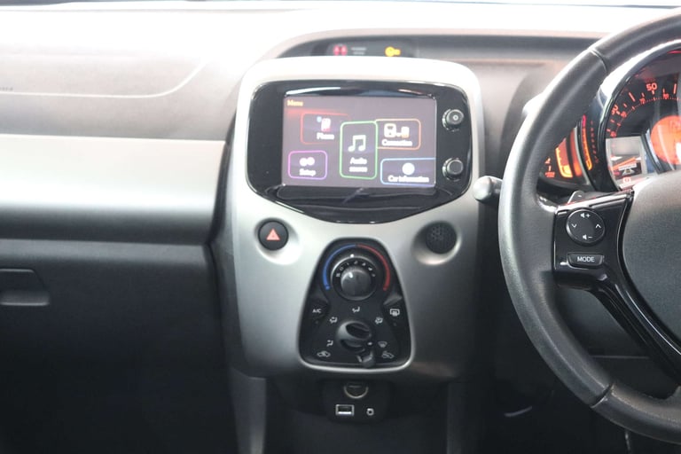 2016 Toyota AYGO 1.0 Aygo X-Play VVT-i CVT 5dr Hatchback Petrol Automatic